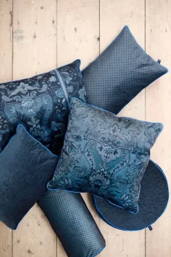 Zierkissen|Pip Studio Nackenrolle Suki Dunkel Blau