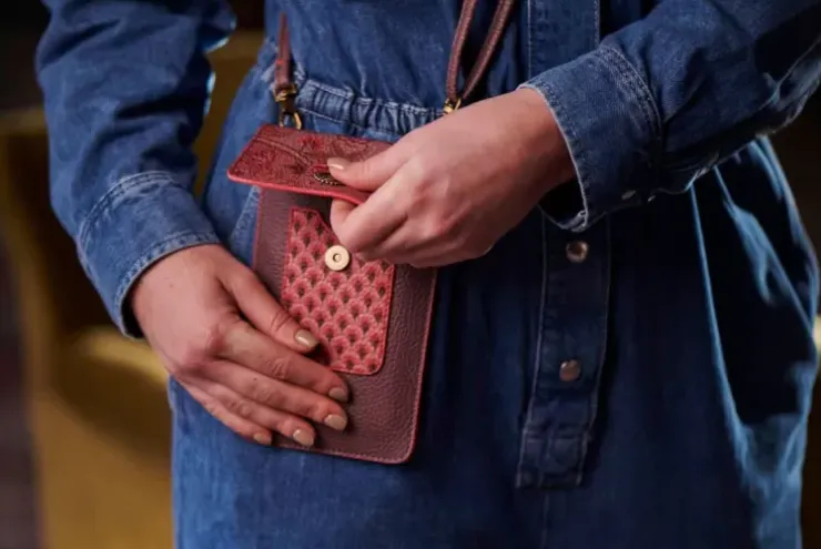 Ümhangetaschen|Pip Studio Telefontasche Kyoto Festival Dunkel /Khaki Rosa